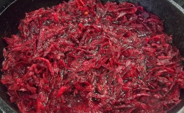 Ukrainian Borscht with Pork step 3