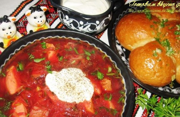 Ukrainian Borsch with Smoked Meat