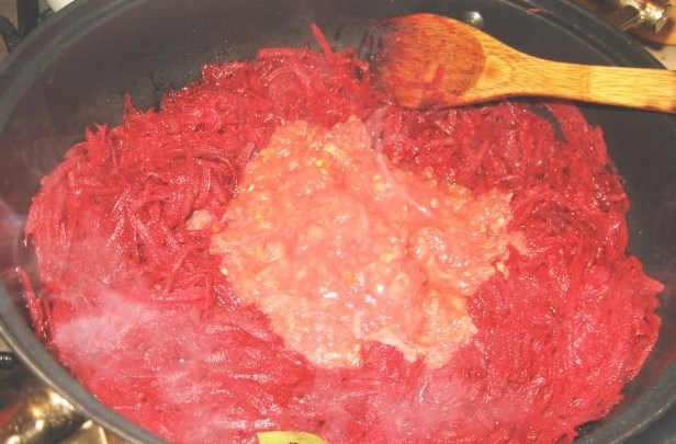 Ukrainian Borsch with Smoked Meat step 2
