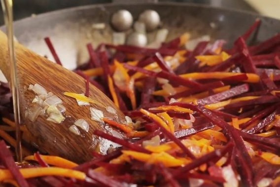 Ukrainian Universal Borscht step 4