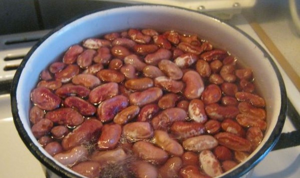 Vegetarian Borsch with Mushrooms step 1