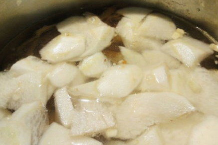 Korean Dried Fish Soup (Bukoguk) step 2