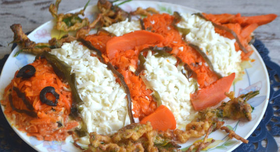 Clown Fish Salad with Seaweed and Tuna