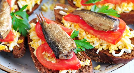 Croutons with Sprats