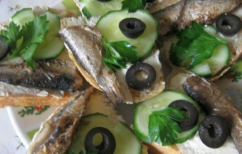 Sprat Sandwiches