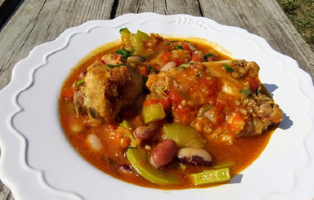 Chicken Stew with Zucchini and Beans