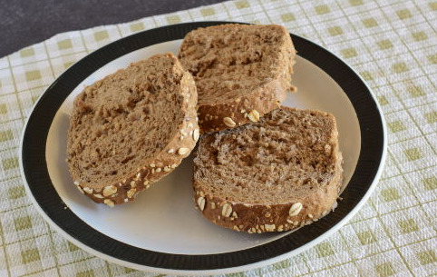 Croutons with Melted Cheese, Lemon and Garlic step 3