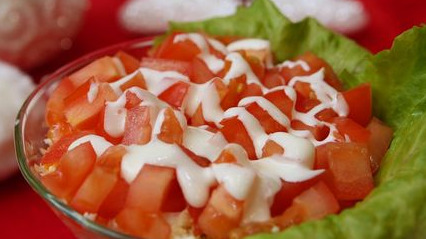 “Delicate” Salad with Red Fish