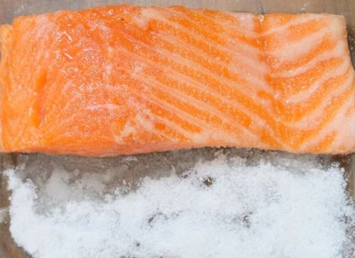 How to Salt Red Fish step 3