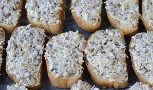 Hot Sandwiches with Champignons and Cheese step 7