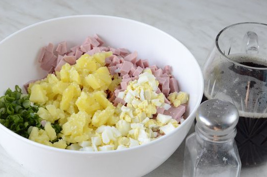 Okroshka on Dark Beer, with Sausage and Potatoes step 9