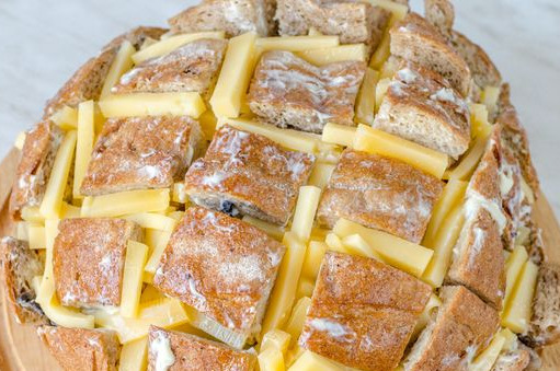 Bread Stuffed with Mushrooms and Cheese (in the Oven) step 9