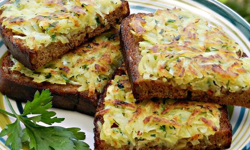 Croutons with Potatoes and Herbs, in a Pan