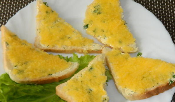 Sandwiches with Capelin Caviar