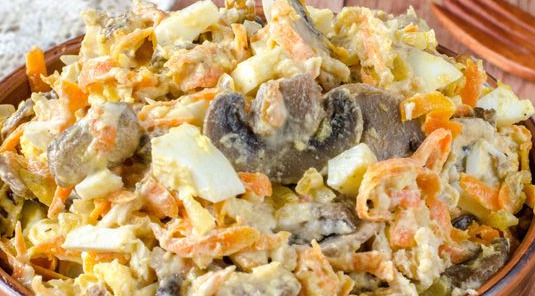 Baked Fish Salad with Mushrooms, Carrots and Nuts