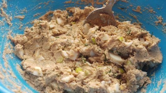 Homemade Sprat and Canned Beans Pate with Boiled Eggs step 8