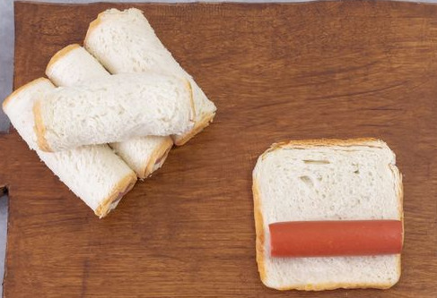 Hot Roll Sandwiches with Sausages (in a Pan) step 2