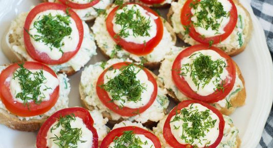 Sandwiches with Cheese-Cucumber Spread and Tomatoes