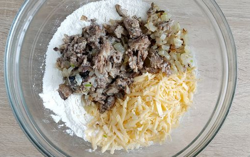 Snack Muffins with Canned Fish and Cheese step 6