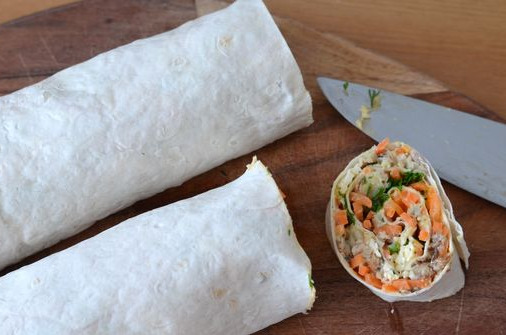 Lavash Rolls with Canned Fish, Cheese and Korean Carrots step 7