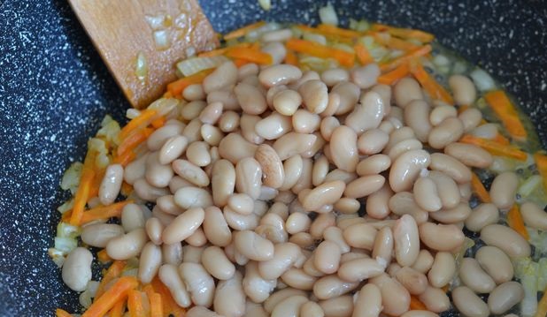 Chicken Liver with Canned Beans and Vegetables step 9