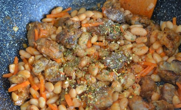 Chicken Liver with Canned Beans and Vegetables step 12