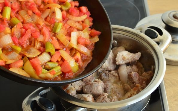 Pork Stewed with Prunes and Celery in Tomato-Wine Sauce step 12