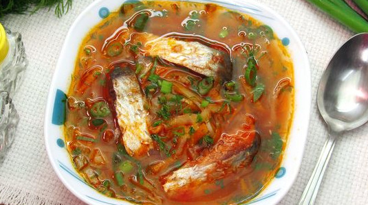 Cabbage Soup with Canned Fish and Tomato Paste