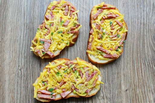 Hot Sandwiches with Sausage and Potatoes (in a Pan) step 7