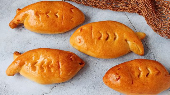 Pies with Cabbage and Canned Fish
