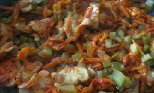 Solyanka with Cabbage, Mushrooms and Canned Fish step 12