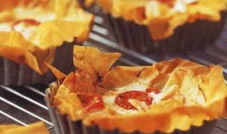 Tartlets with Cheese and Fish