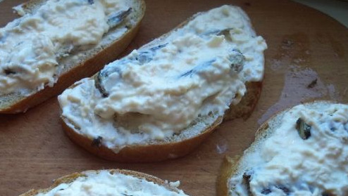 Hot Sandwiches with Sprats and Cheese step 7