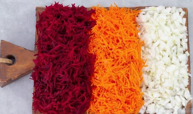 Cabbage Casserole with Carrots and Beets step 2