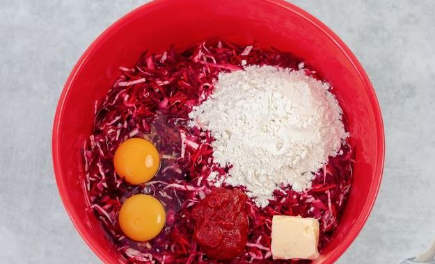 Cabbage Casserole with Carrots and Beets step 4