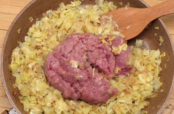 Cabbage Casserole with Minced Meat and Bacon step 6