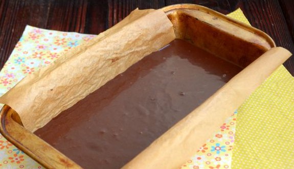 Chocolate-Coffee Cake with Milk, Tahini Glaze step 2