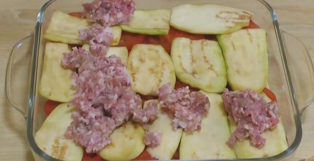 Casserole with Eggplant and Minced Meat step 3