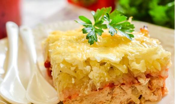 Casserole with Minced Chicken, Potatoes, Tomatoes and Bell Peppers step 9