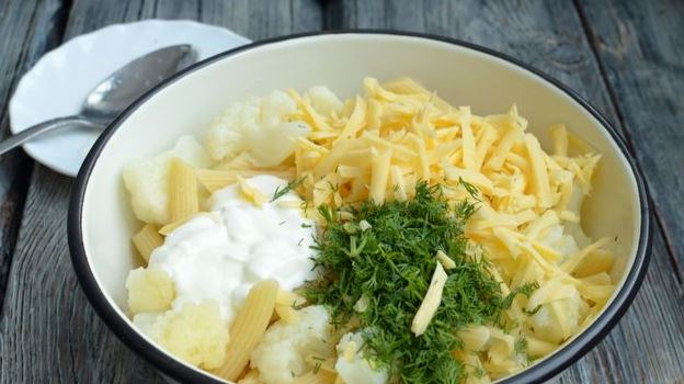 Cauliflower Baked with Macaroni and Cheese step 5
