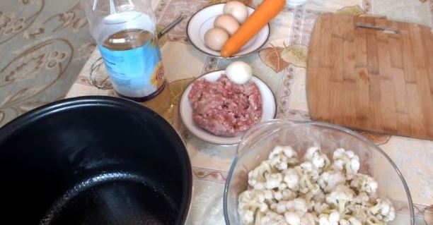 Cauliflower Casserole with Minced Meat step 1