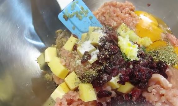 Chicken Terrine with Cranberries and Cheese step 7