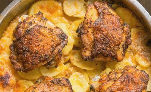 Chicken with Potatoes in the Oven