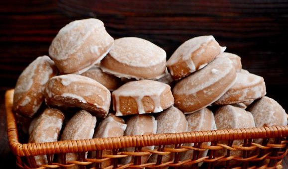 Chocolate Gingerbread Cookies in Milk Glaze