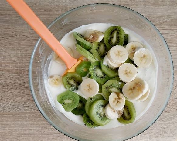 Cottage Cheese Casserole with Banana and Kiwi step 4