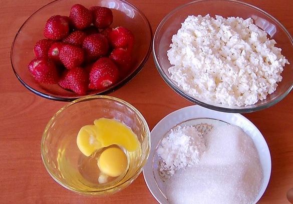 Curd Pudding with Strawberries step 1
