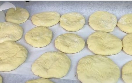 Donuts with Chocolate Glaze (Made from Yeast Dough) step 3