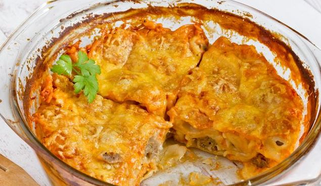 Dumplings Baked in Sour Cream and Tomato Sauce step 7