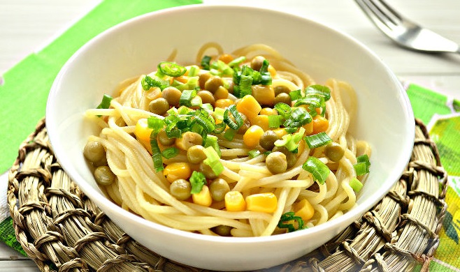 Spaghetti with Peas and Corn