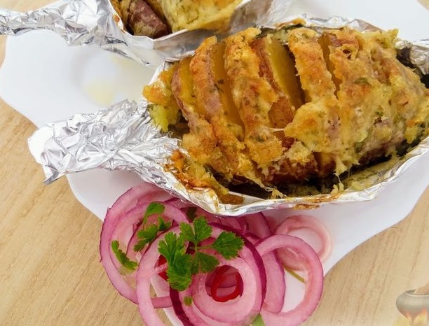 Country Style Garlic Potatoes